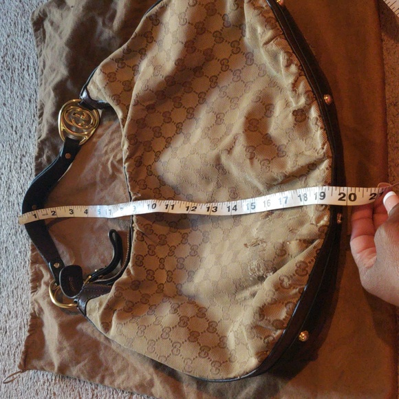 Authentic Gucci brown monogram canvas shoulder bag - Picture 14 of 15